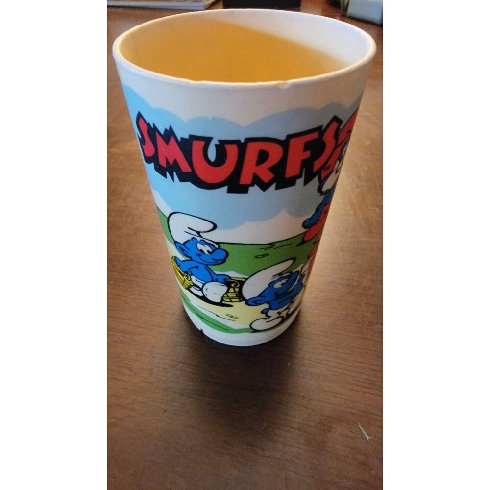 Vintage DEKA Smurfs Characters Plastic Cup Made In USA 1980